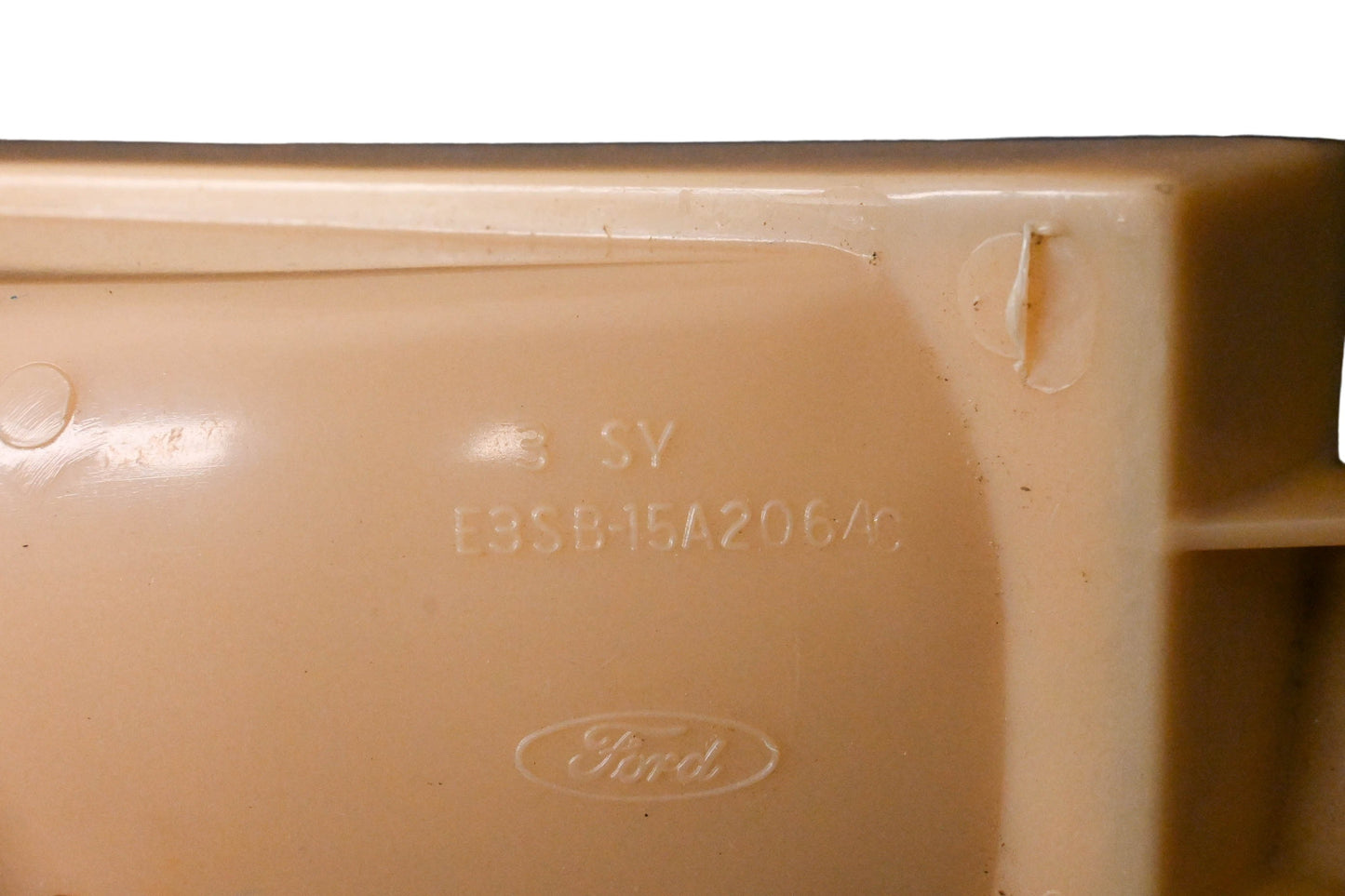 New OEM Ford E3SB-15A206-AC Front Side Corner Marker Lamp Lens Assembly NOS