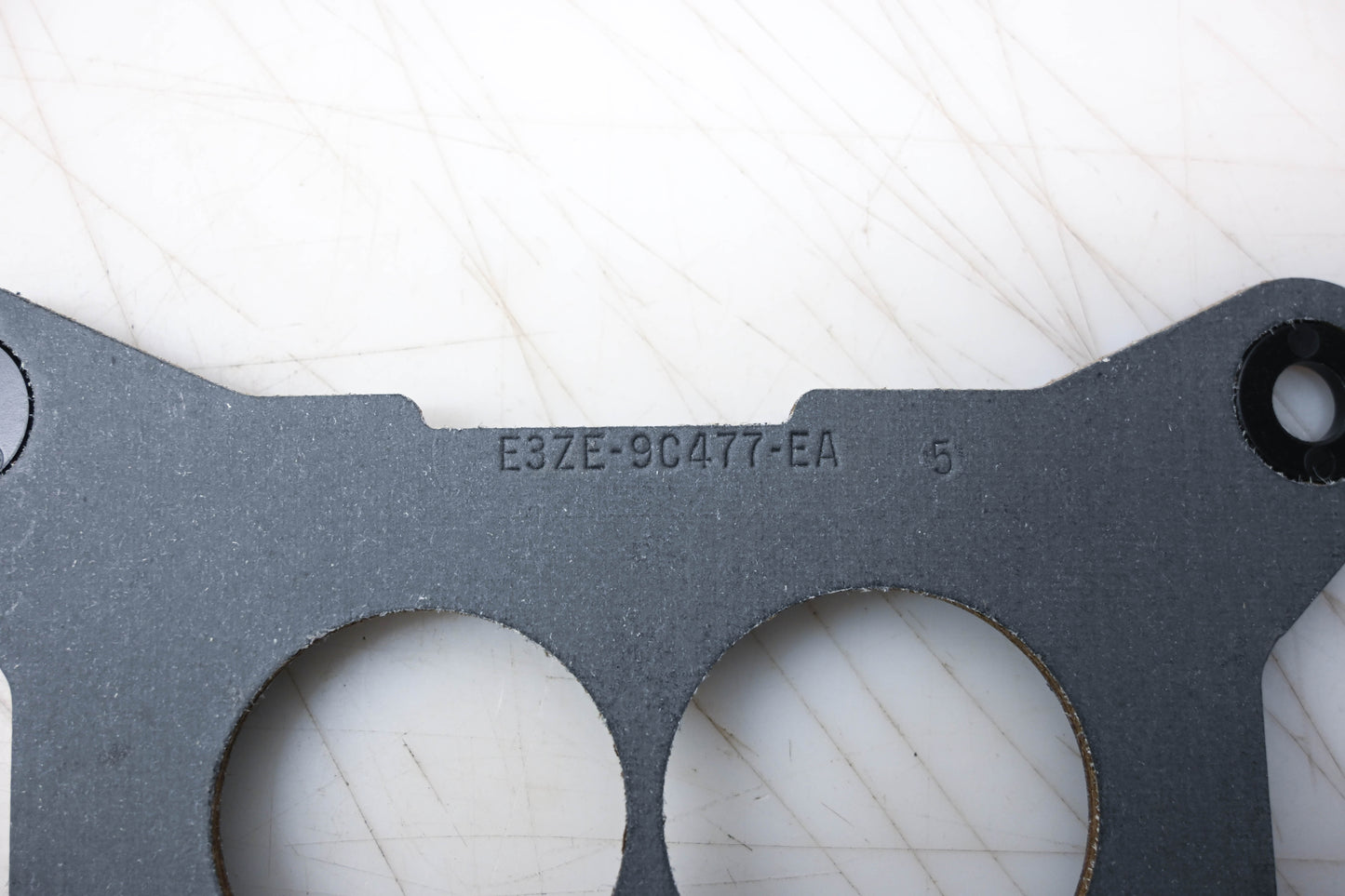 New OEM Ford E3ZE-9C477-EA Carburetor Base Gasket NOS