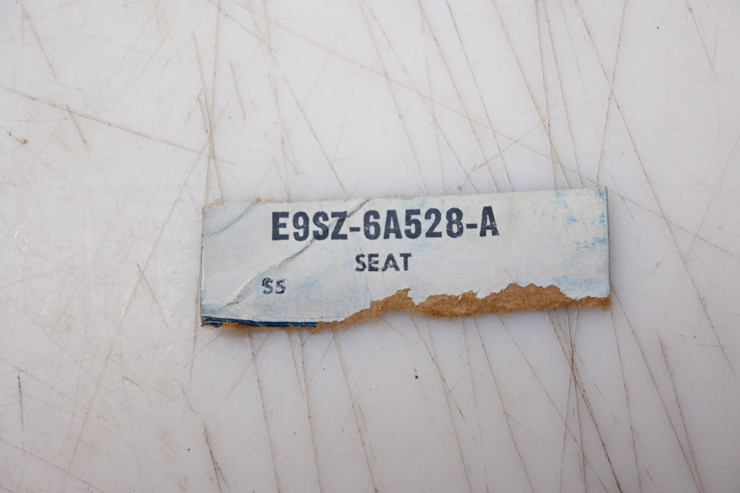 New OEM Ford E92Z-6A528-A Valve Rocker Arm Fulcrum Seat NOS