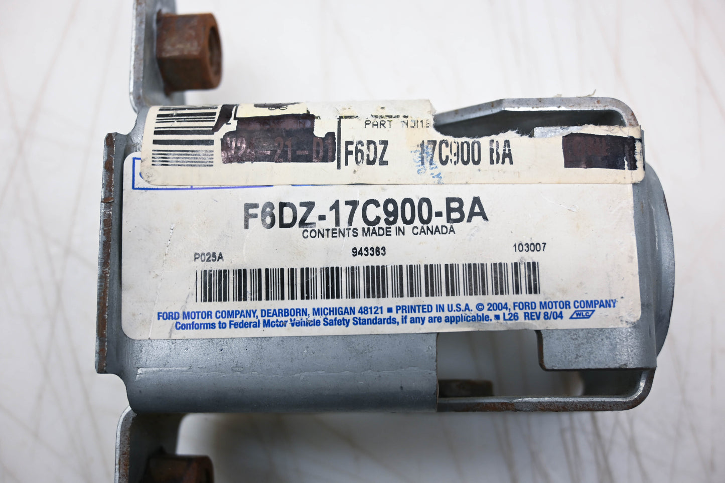 New OEM Ford F6DZ-17C900-BA Rear Bumper Isolator Guide Assembly NOS