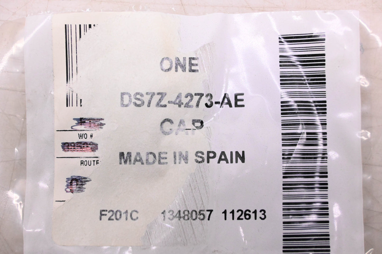 New OEM Ford DS7Z-4273-AE Cap NOS