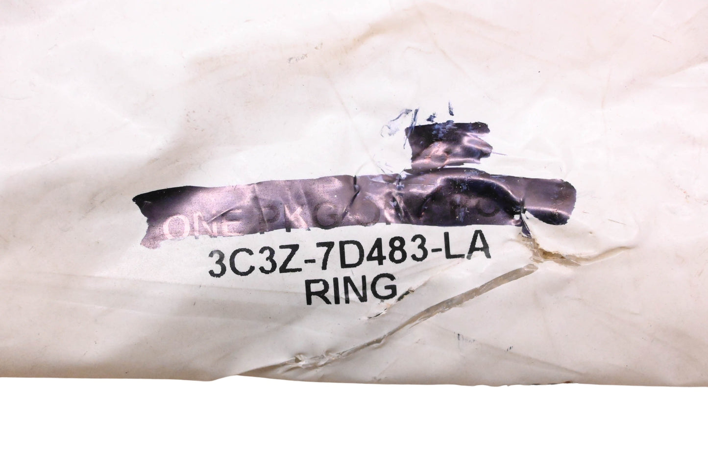 New OEM Ford 3C3Z-7D483-LA Ring NOS