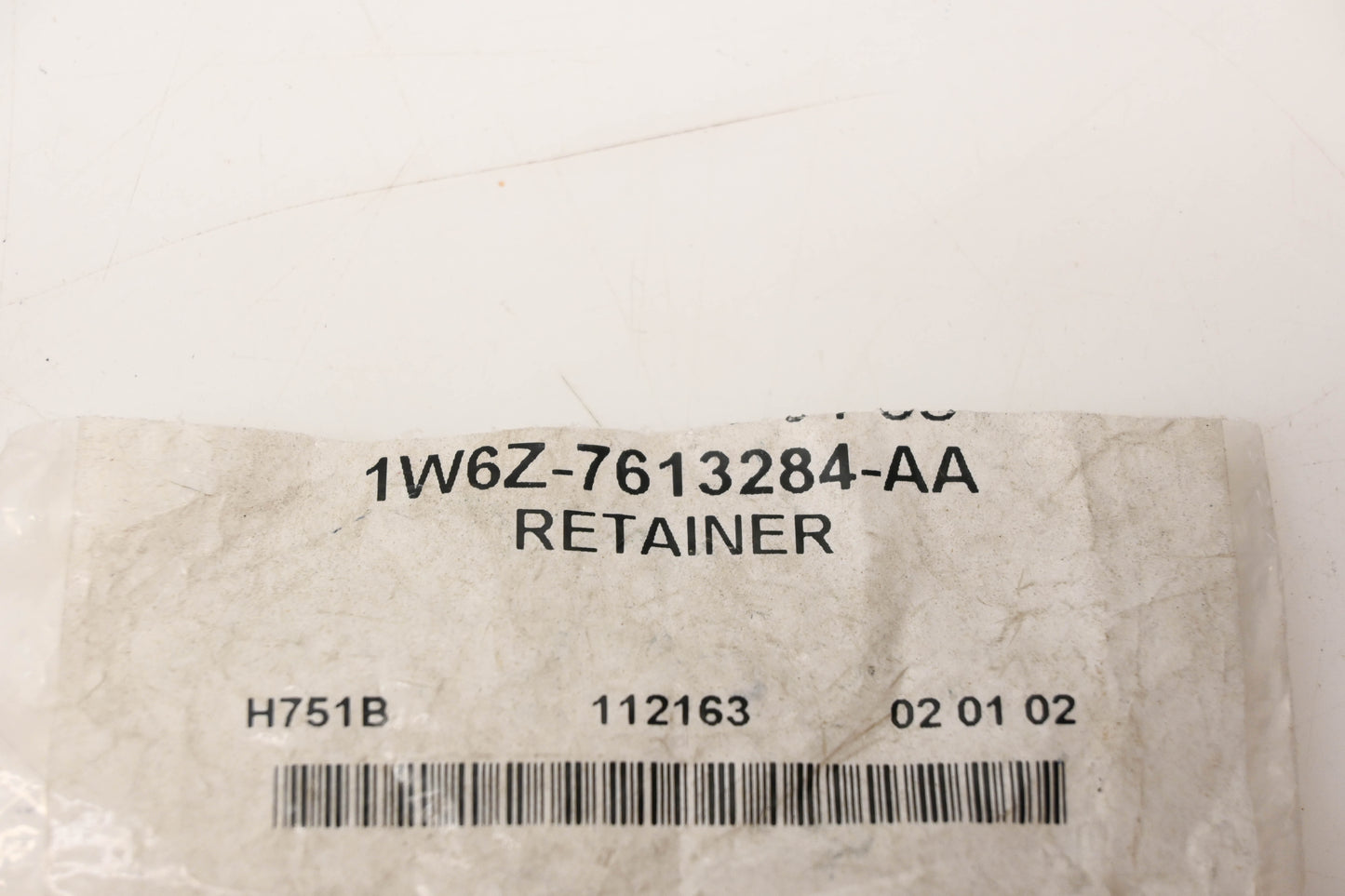 New OEM Ford 1W6Z-7613284-AA Retainer NOS