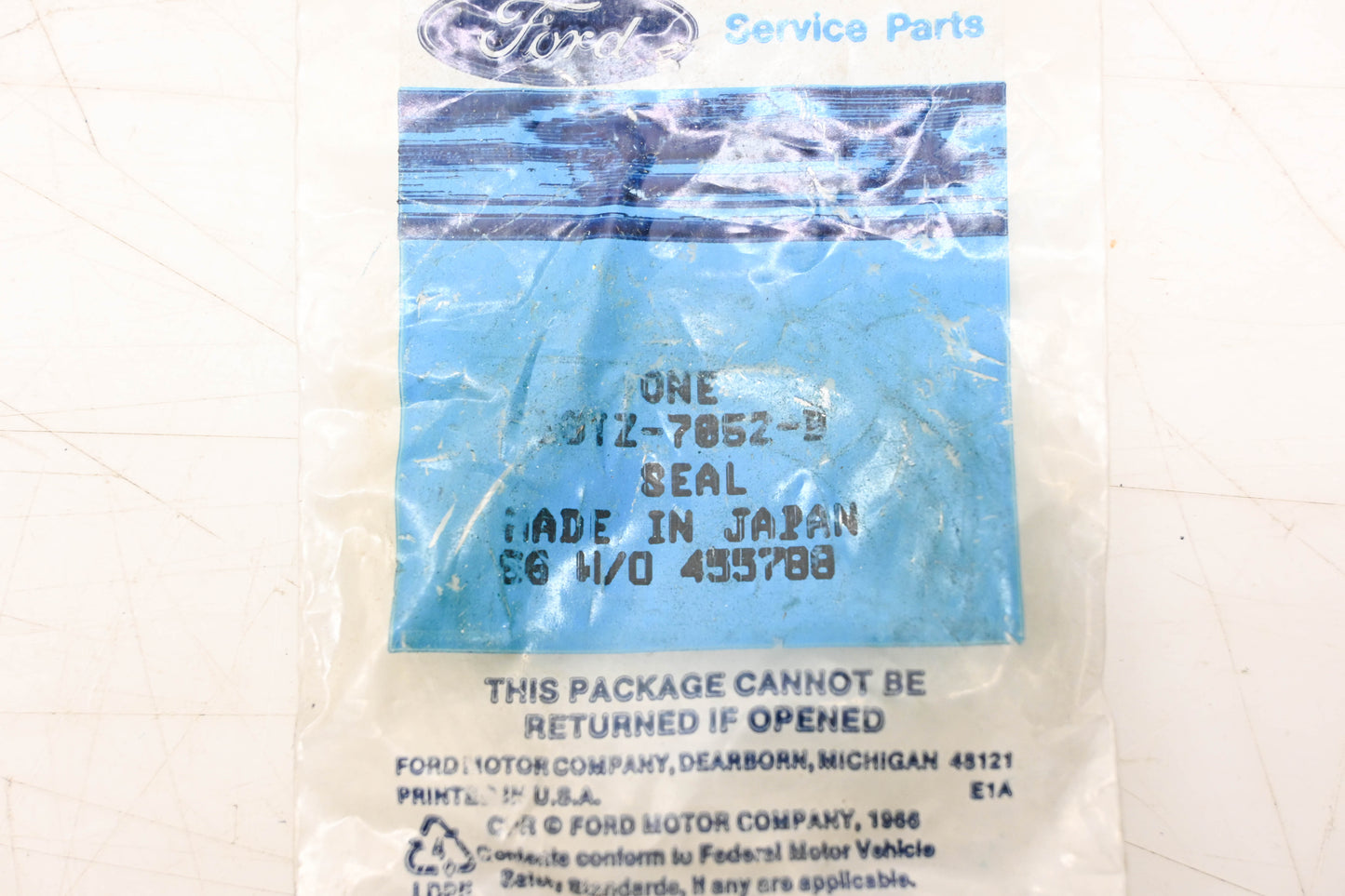 New OEM Ford FOTZ-7052-B Oil Seal Assembly NOS
