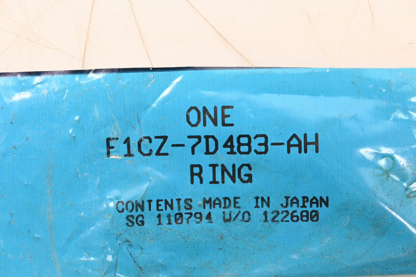New OEM Ford F1CZ-7D483-AH Retainer Ring NOS