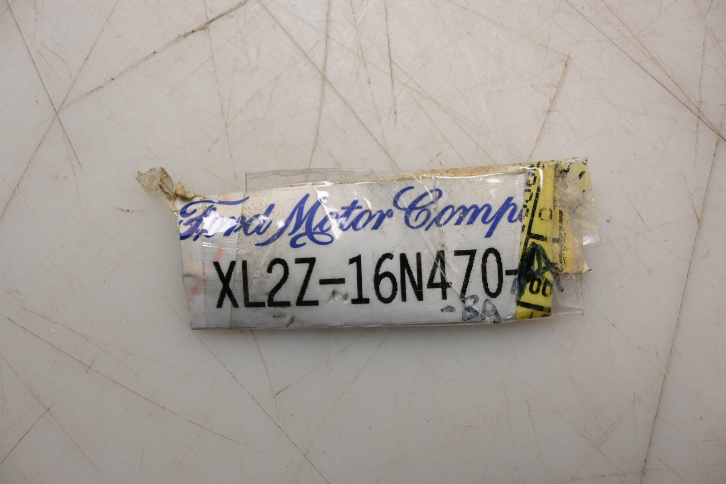 New OEM Ford XL2Z-16N470-BA Bracket NOS