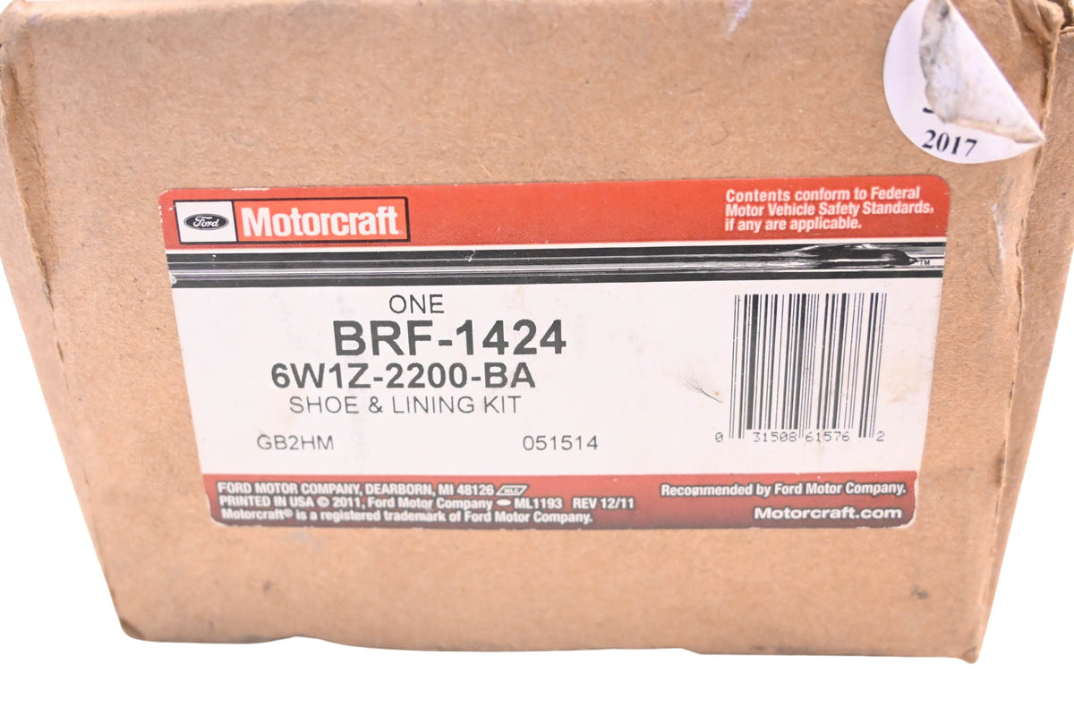 New OEM Motorcraft BRF-1424, 6W1Z-2200-BA Rear Ceramic Disc Brake Kit NOS