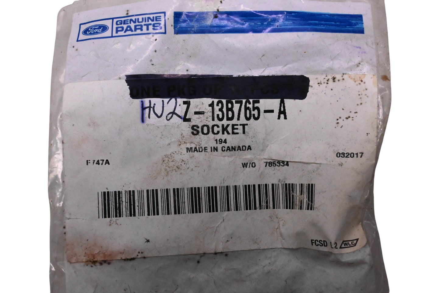 New OEM Ford HU2Z-13B765-A Instrument Panel Bulb & Socket Assembly NOS