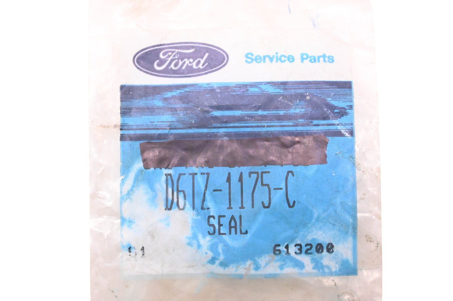 New OEM Ford D6TZ-1175-C Outer Spindle Seal NOS