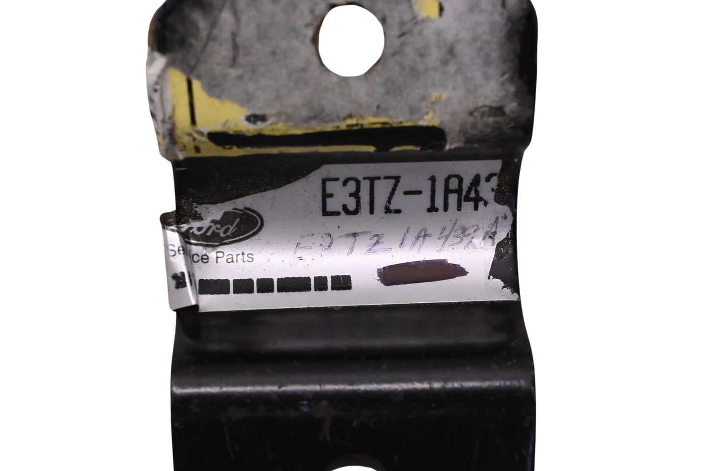New OEM Ford E3TZ-1A439-A Channel Retainer NOS