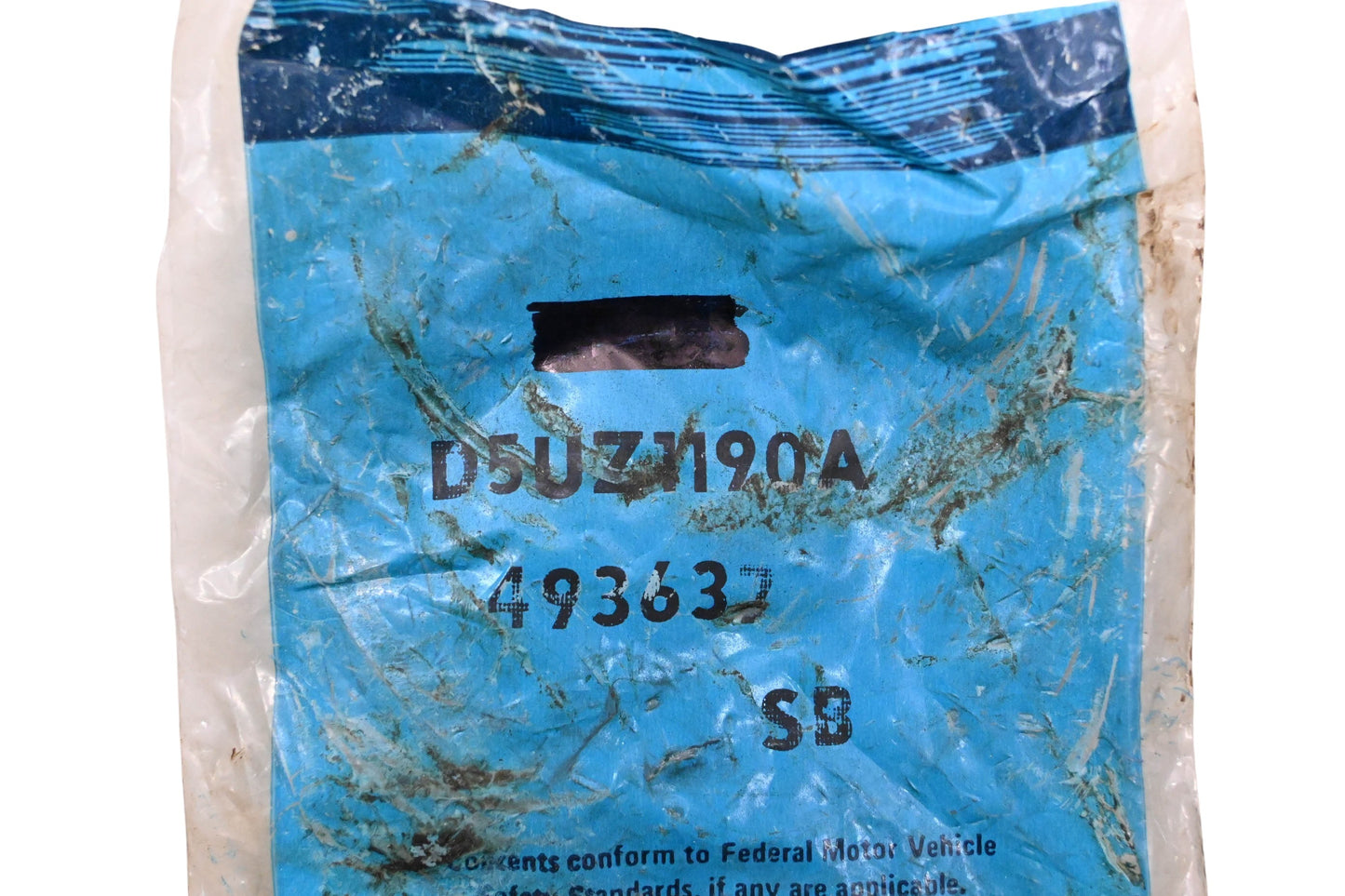 New OEM Ford D5UZ-1190-A Front Wheel Grease Retainer Seal NOS