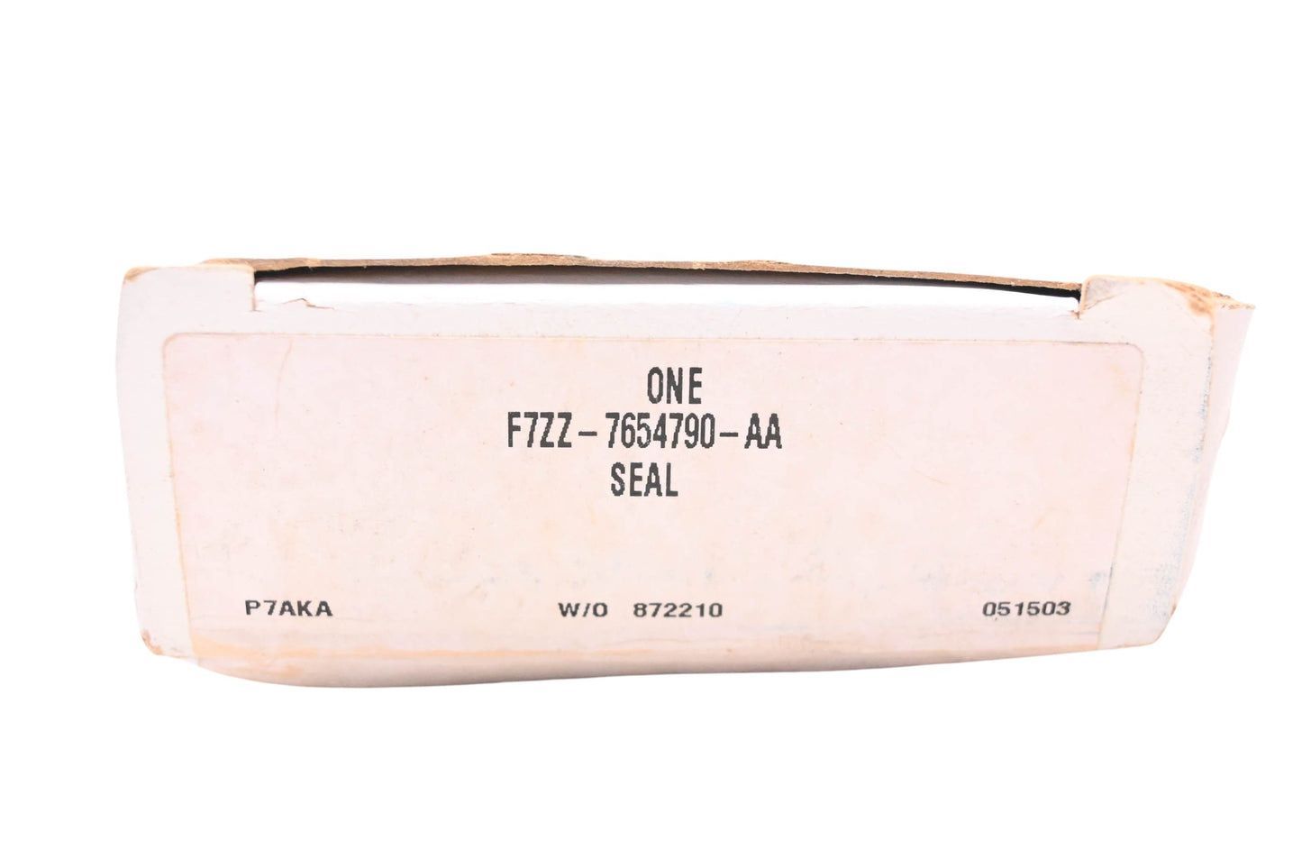 New OEM Ford F7ZZ-7654790-AA Top Center Seal NOS