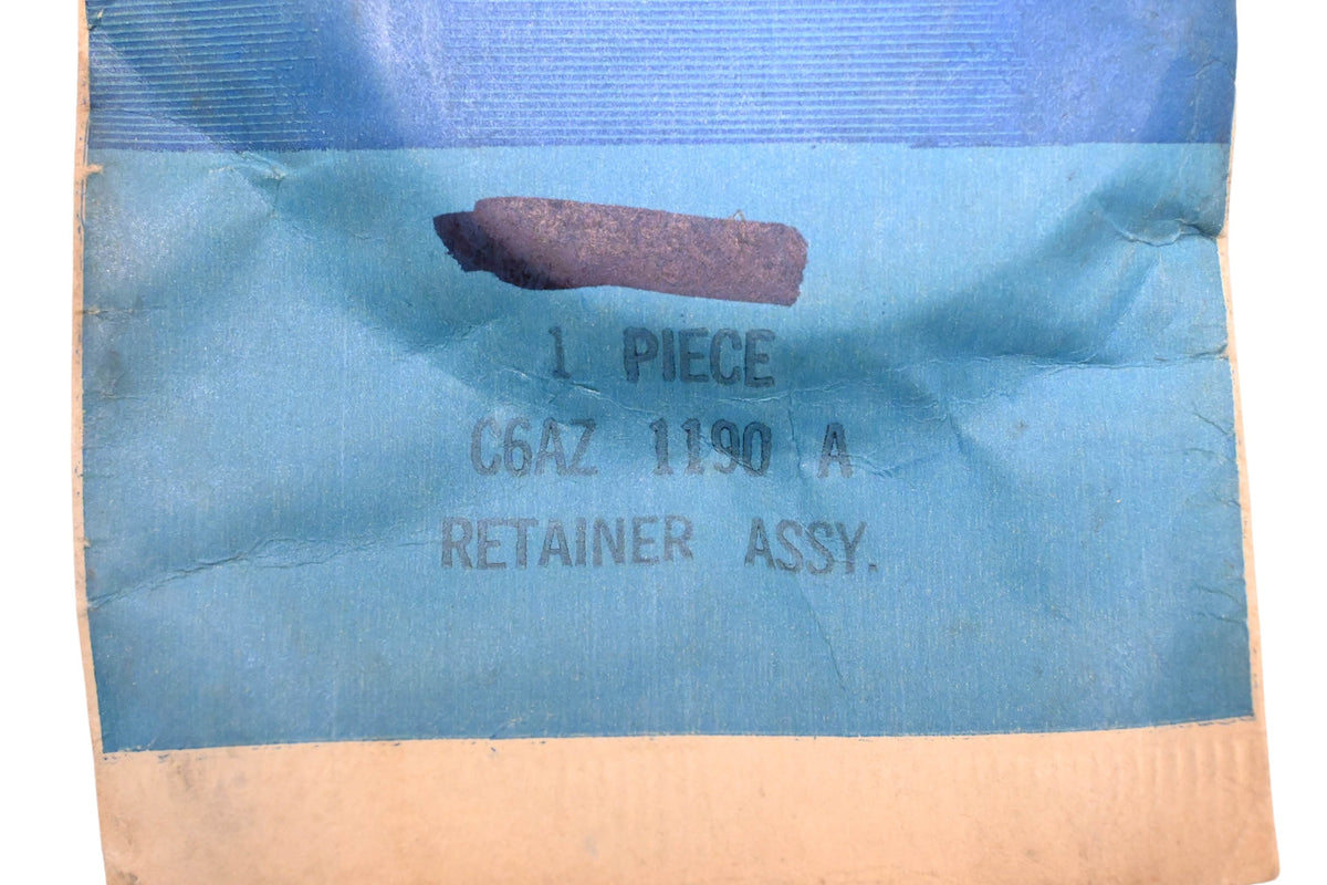 New OEM Ford C6AZ-1190-A Front Wheel Hub Grease Retainer Assembly NOS