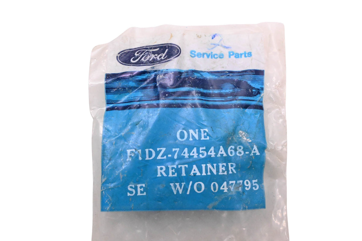 New OEM Ford F1DZ-74454A68-A Interior Retainer Assembly NOS