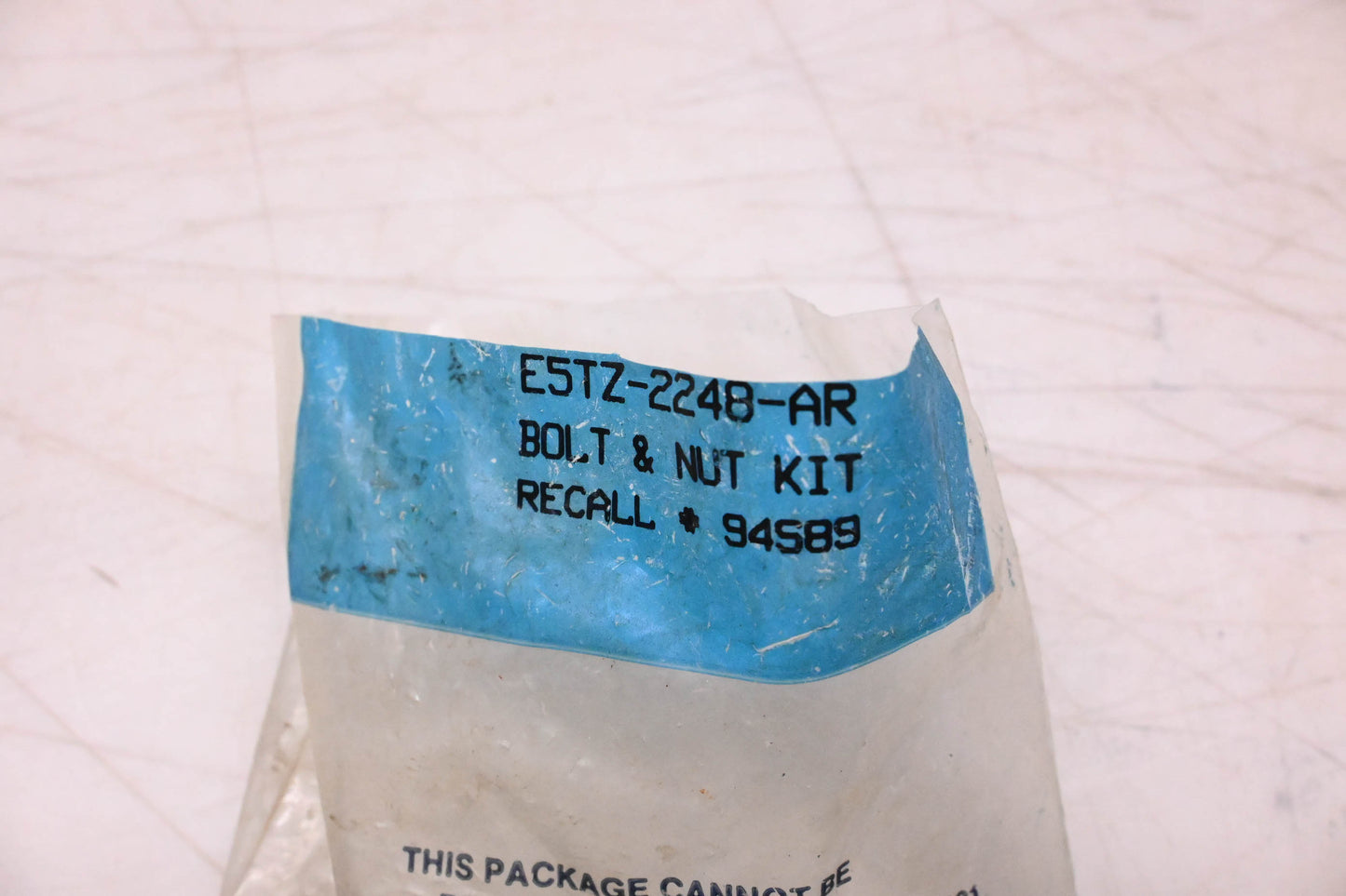 New OEM Ford E5TZ-2248-AR, E5TZ2248AR Bolt & Nut Kit NOS