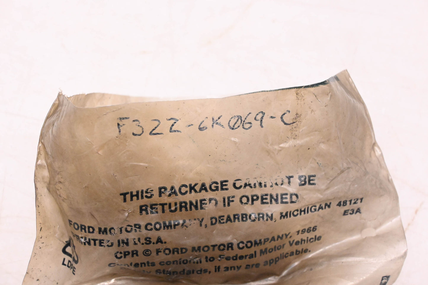 New OEM Ford F32Z-6K069-C Insulator NOS