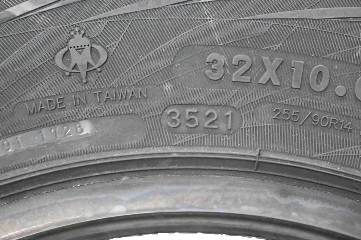 Maxxis Tires117-22 Liberty 32x10.00R014 255/902R014 Tire NOS