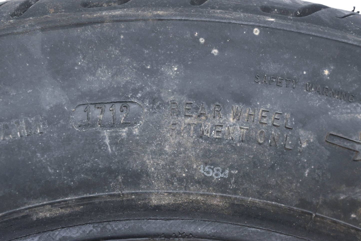 Dunlop Tires202-73 Elite II Belted 491 1140/90B16 77H Tire NOS