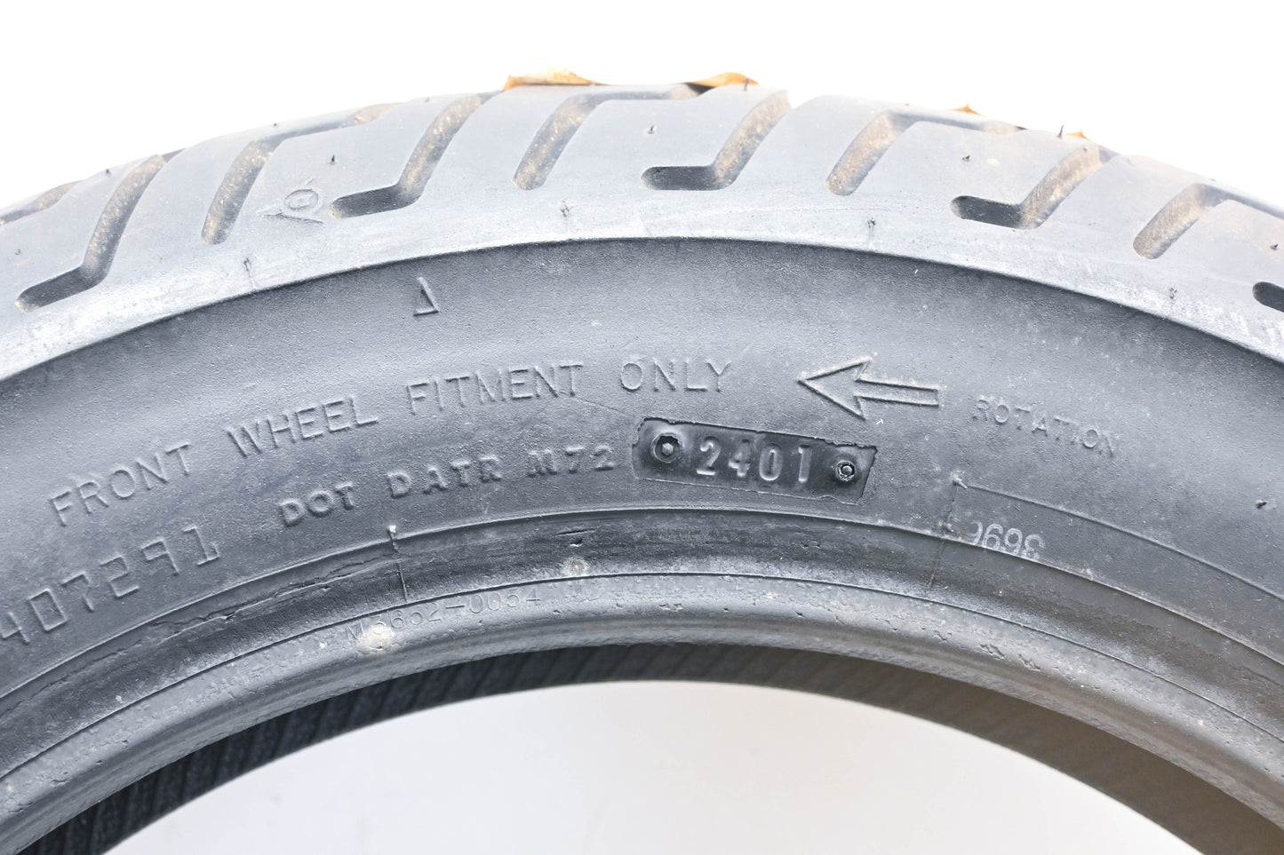 Dunlop 4072-91 Elite II 491 Belted MT90B16 71H Tire NOS