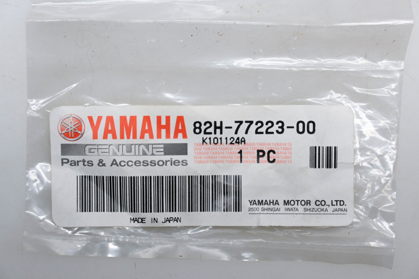 New OEM Yamaha 82H-77223-00-00 Fastener NOS