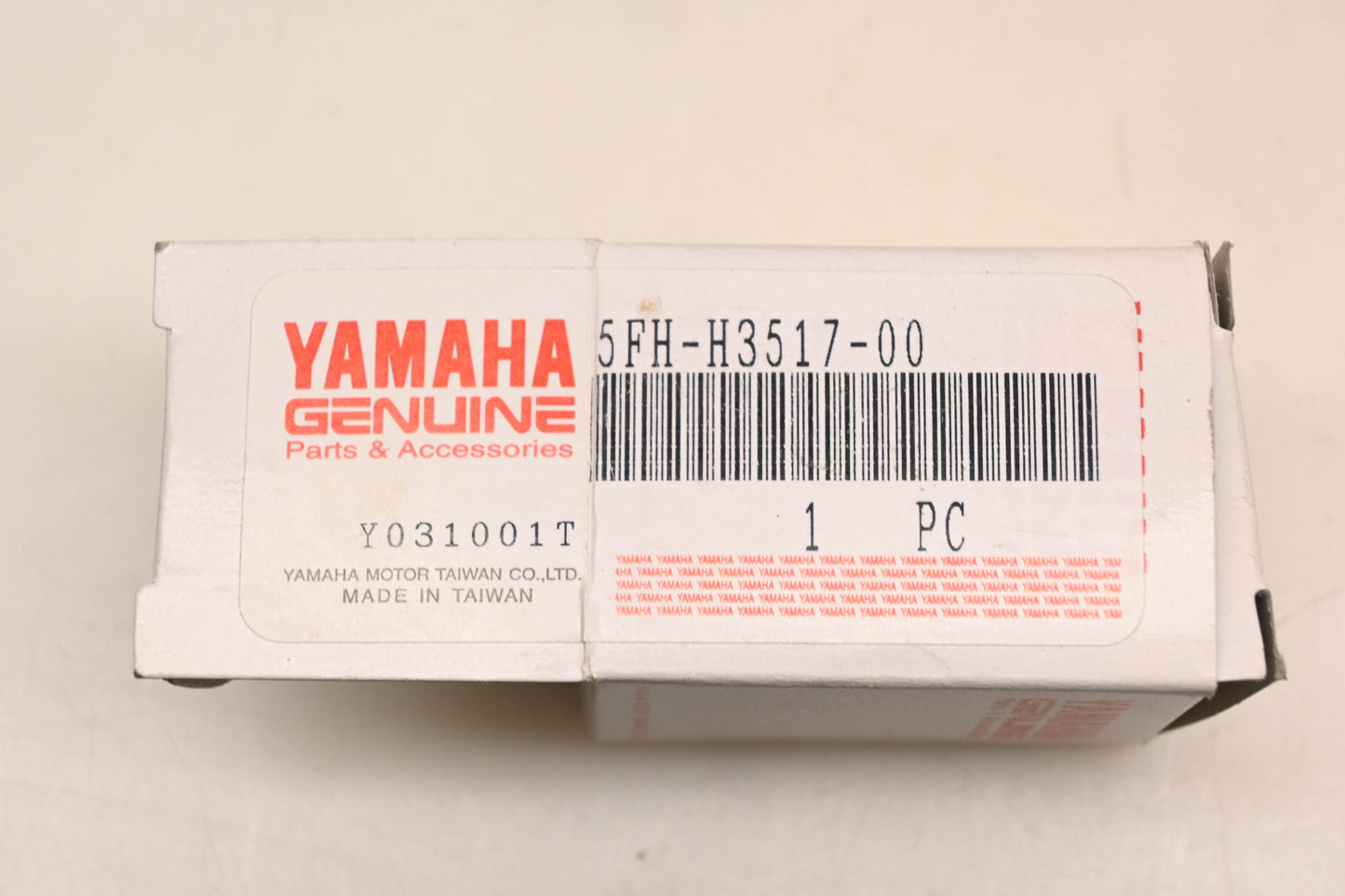 New OEM Yamaha 5FH-H3517-00-00 Bulb 12V 1.7W NOS