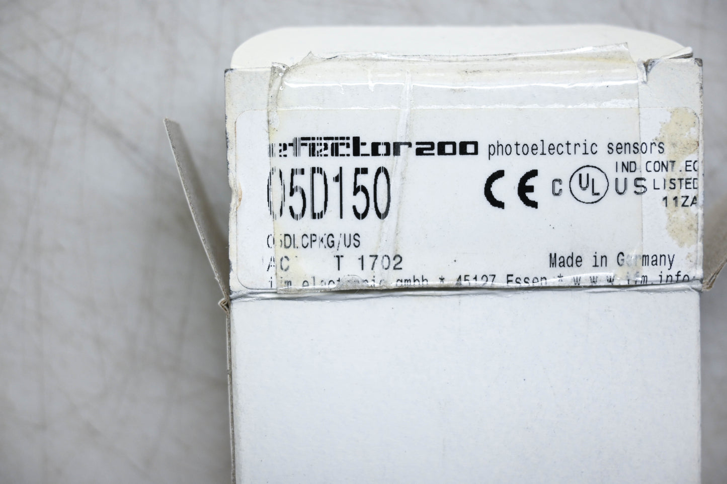 IFM 05D150 Photoelectric Distance Sensor NOS