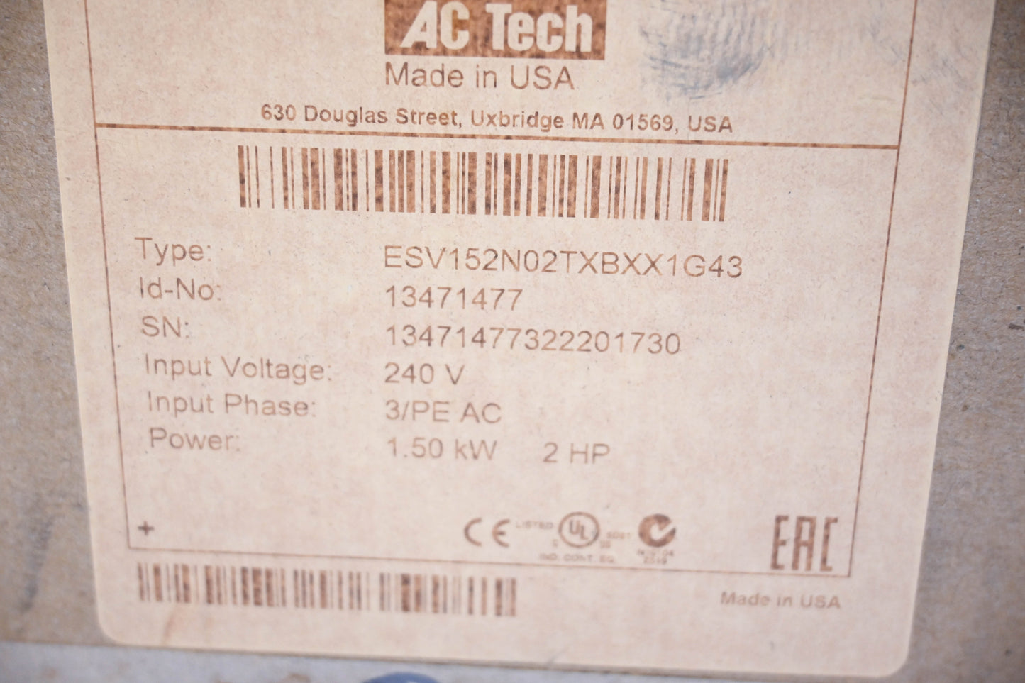 Lenze ESV152N02TXBXX1G43 SMVector Frequency Inverter NOS