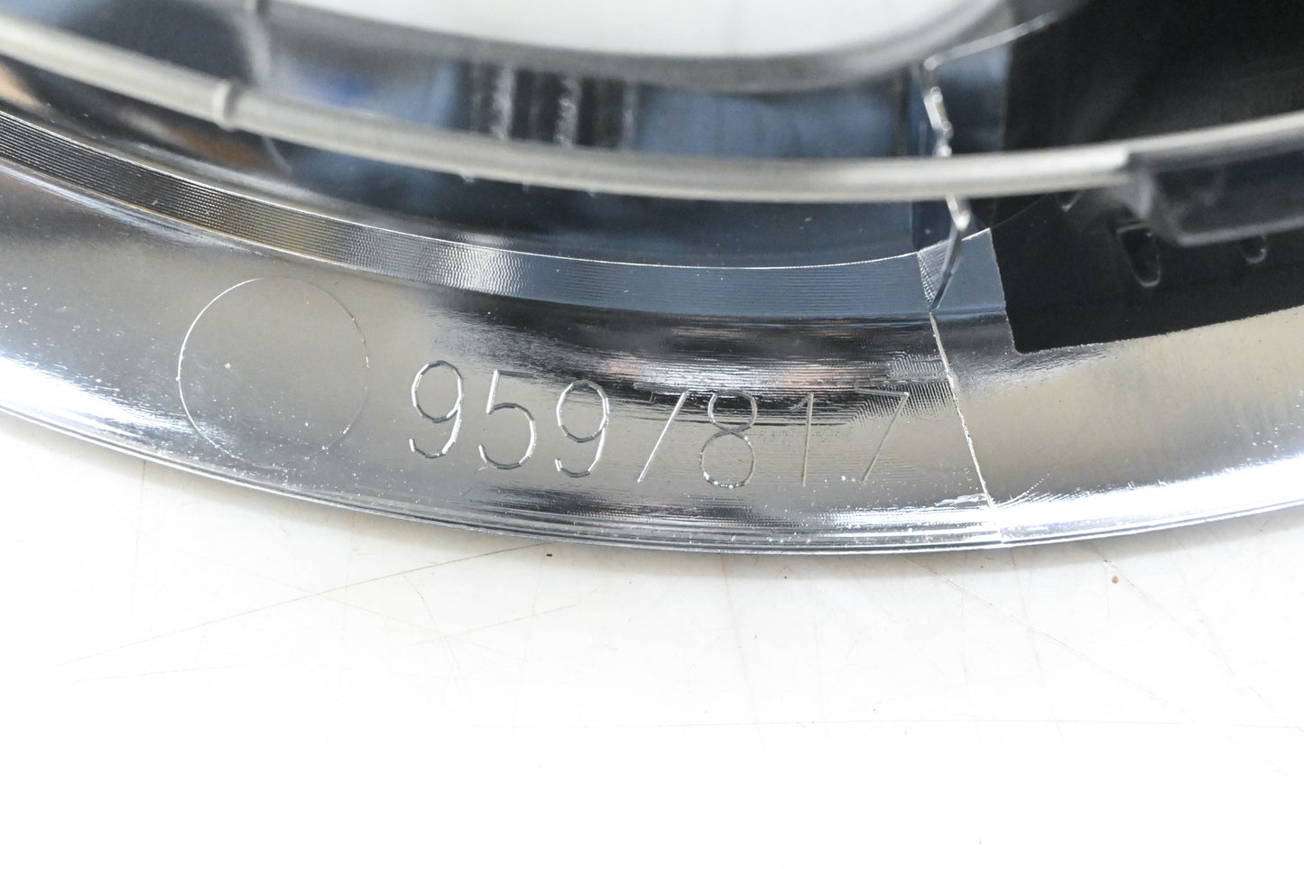 GM 9597817 11-24 Sierra & Silverado 3500 Dually Rear Wheel Trim
