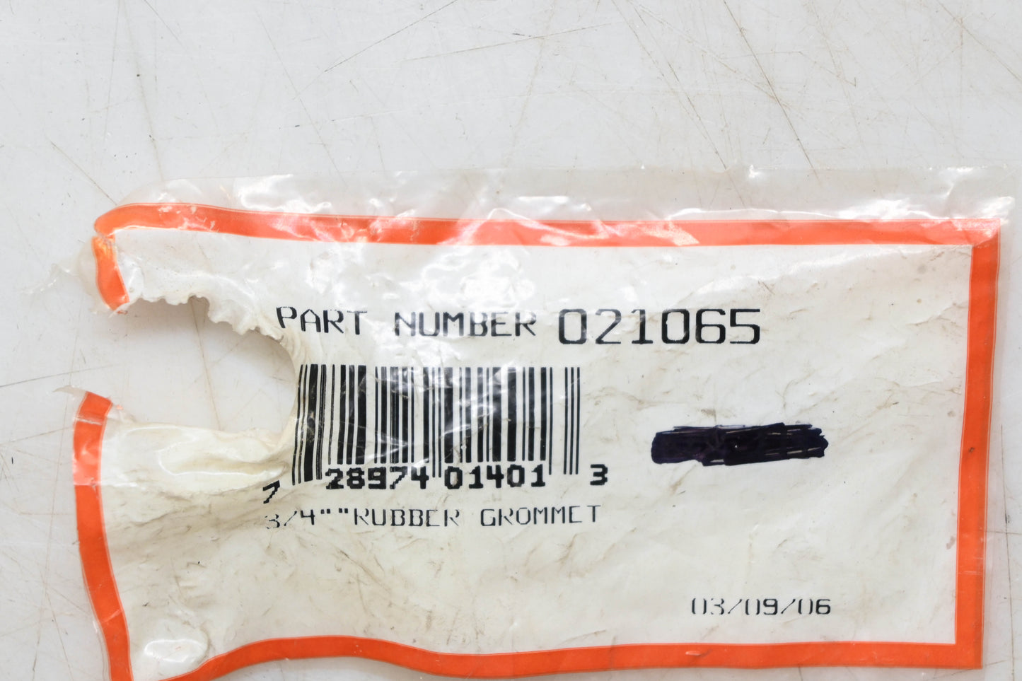 Velvac 021065, 728974014013 3/4" Rubber Grommet NOS