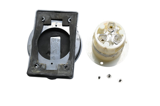 Hubbell HBL2615 Industrial Twist Lock 30A 125V 2P 3W Outlet Plug