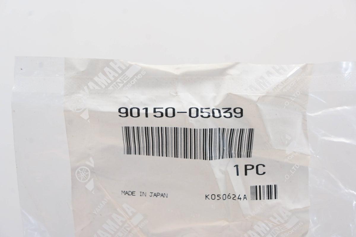 New OEM Yamaha 90150-05039-00 Round Head Screw NOS