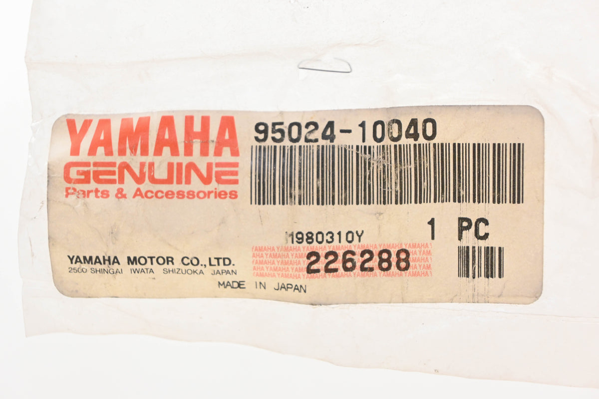 New OEM Yamaha 95024-10040-00 Flange Bolt NOS