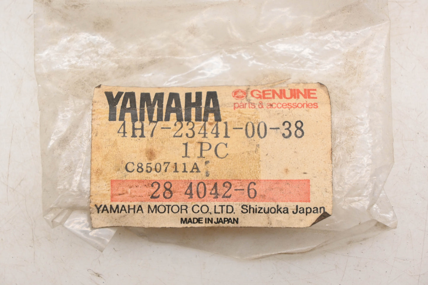 New OEM Yamaha 4H7-23441-00-38 Handlebar Upper Clamp NOS