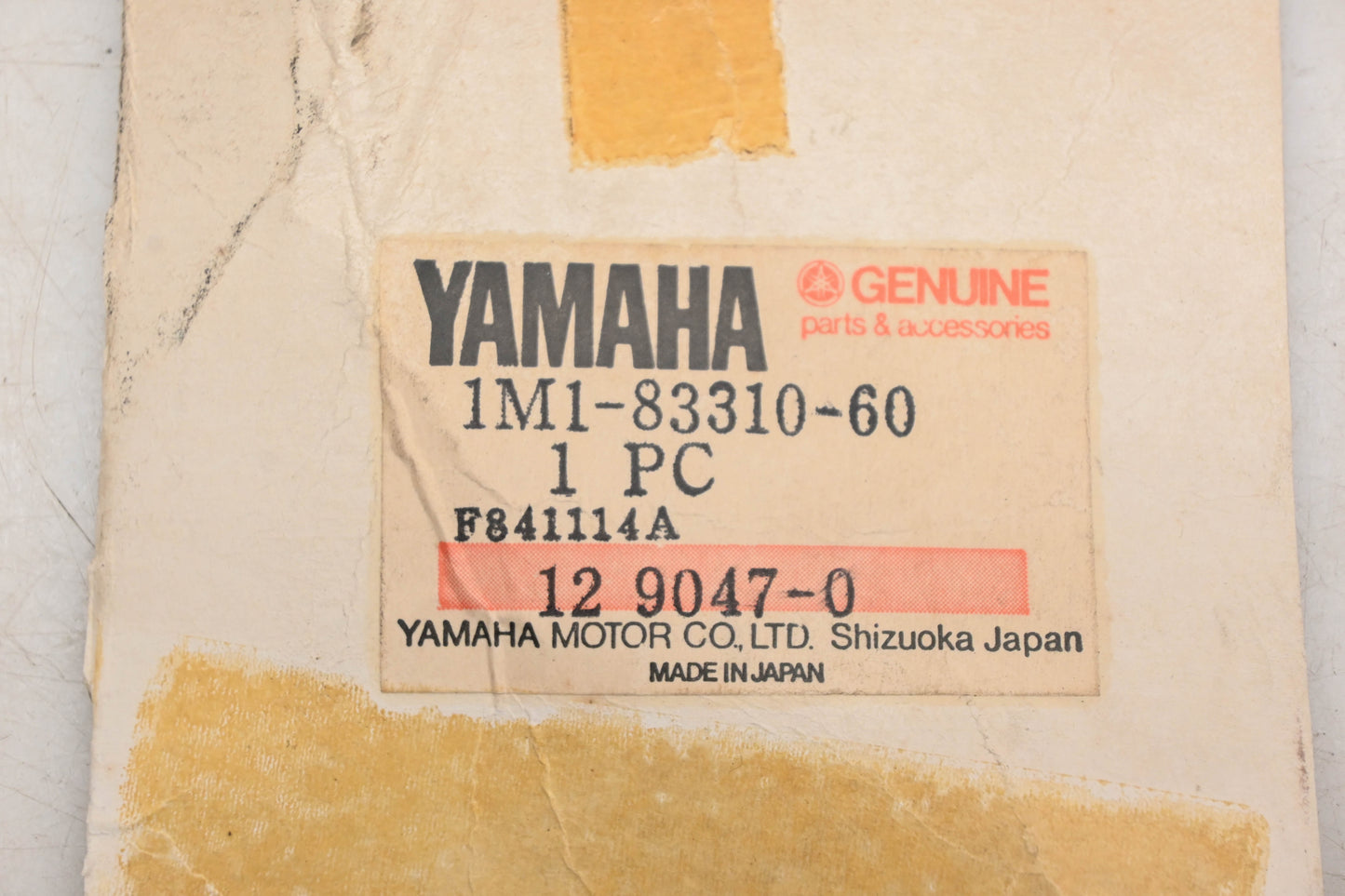 New OEM Yamaha 1M1-83310-60-00 Front Turn Signal Assembly NOS