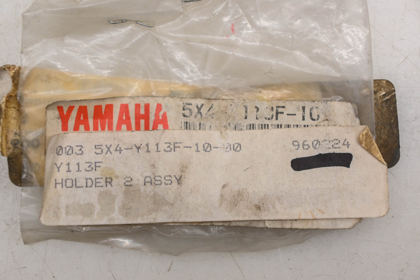 New OEM Yamaha 5X4-Y113F-10-00 Exhaust Valve Holder NOS