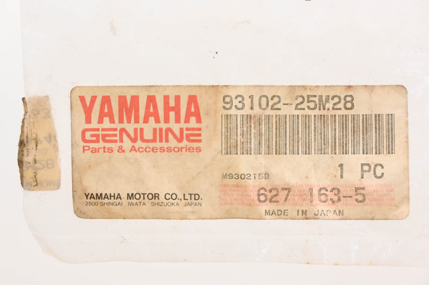 New OEM Yamaha 93102-25M28-00 Oil Seal NOS