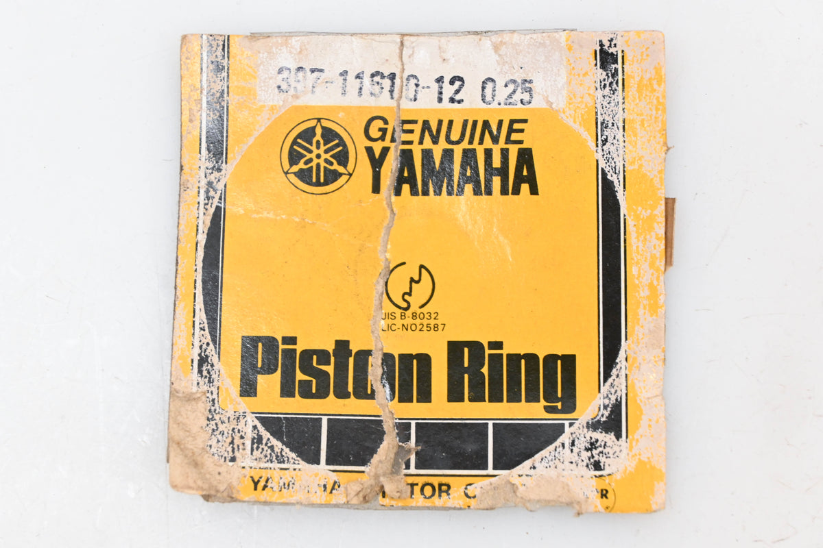 New OEM Yamaha 397-11610-12-00 Piston Ring Kit NOS