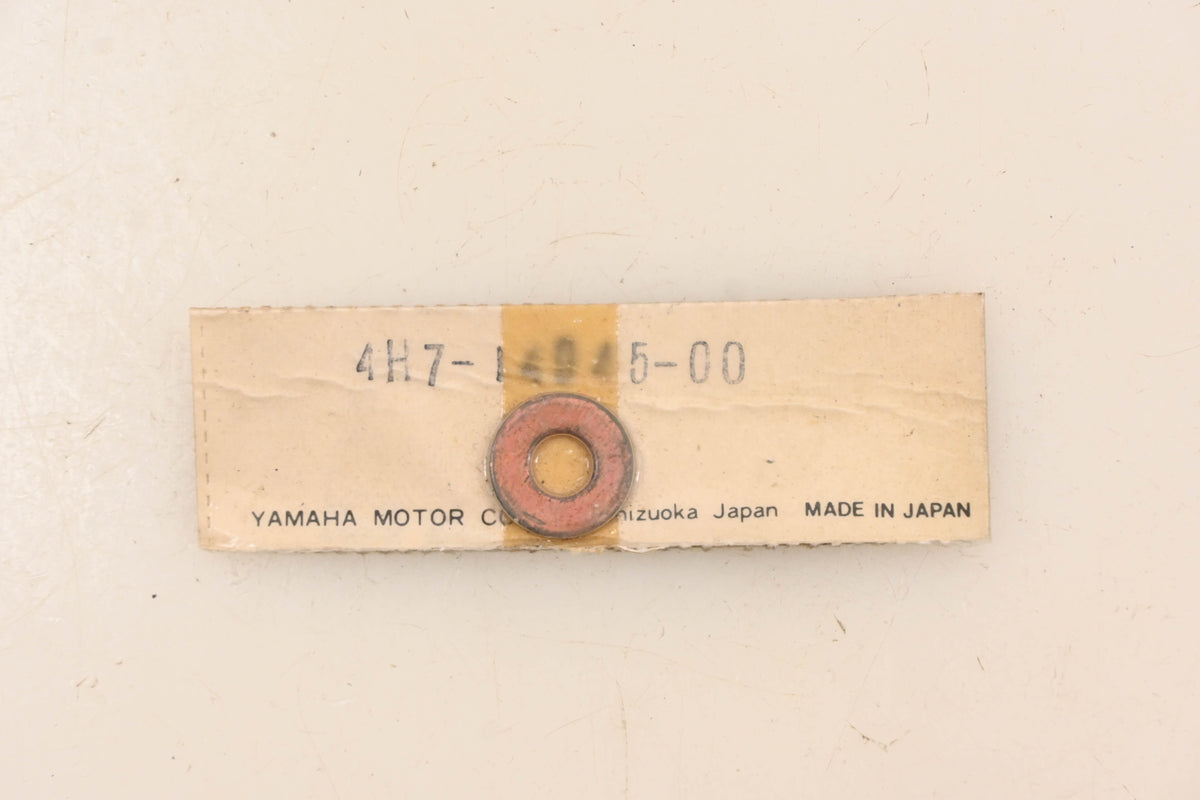 New OEM Yamaha 4H7-14945-00-00 Main Jet Washer NOS