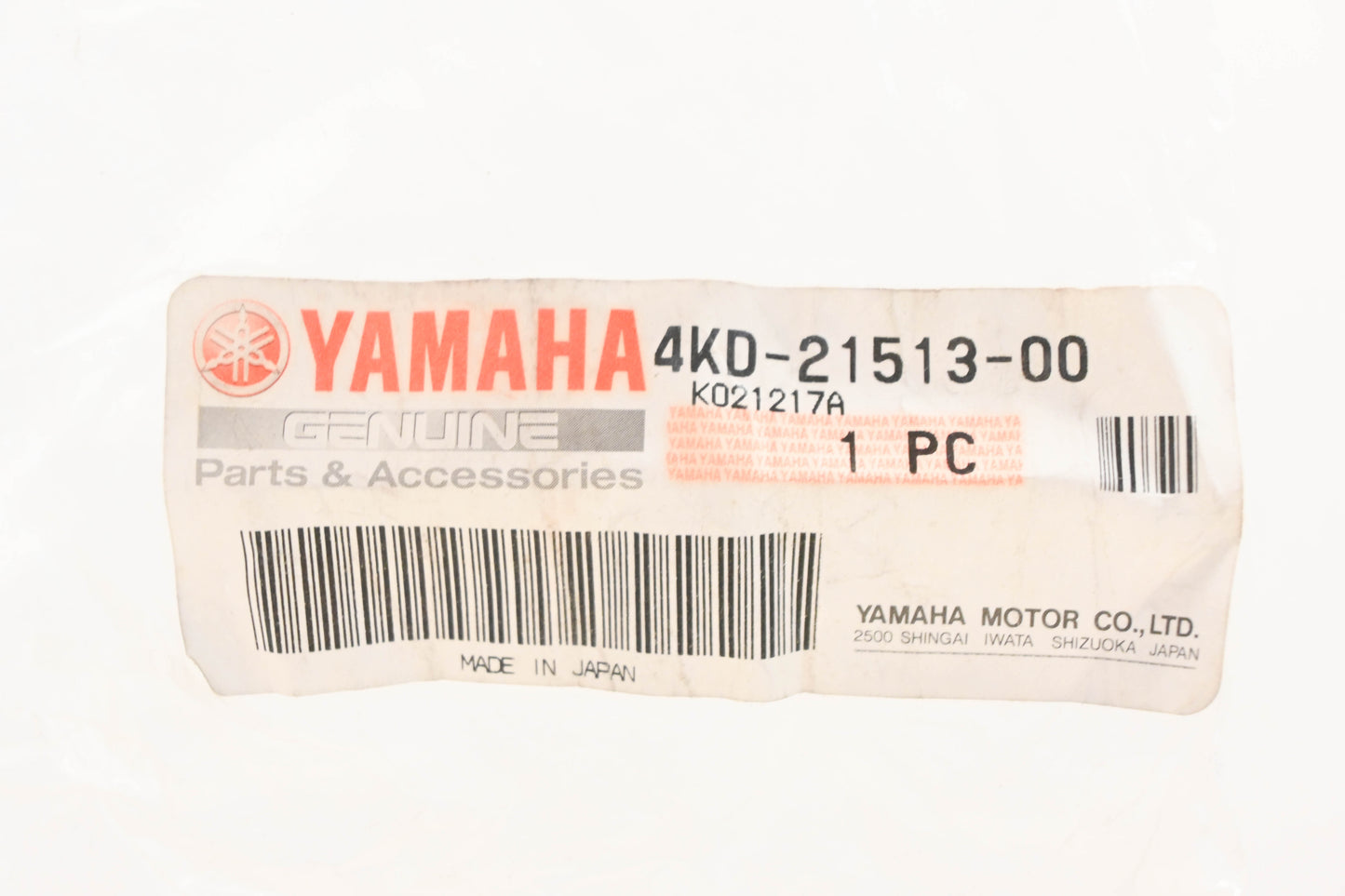 New OEM Yamaha 4KD-21513-00-00 Black Front Fender Stay Bar NOS