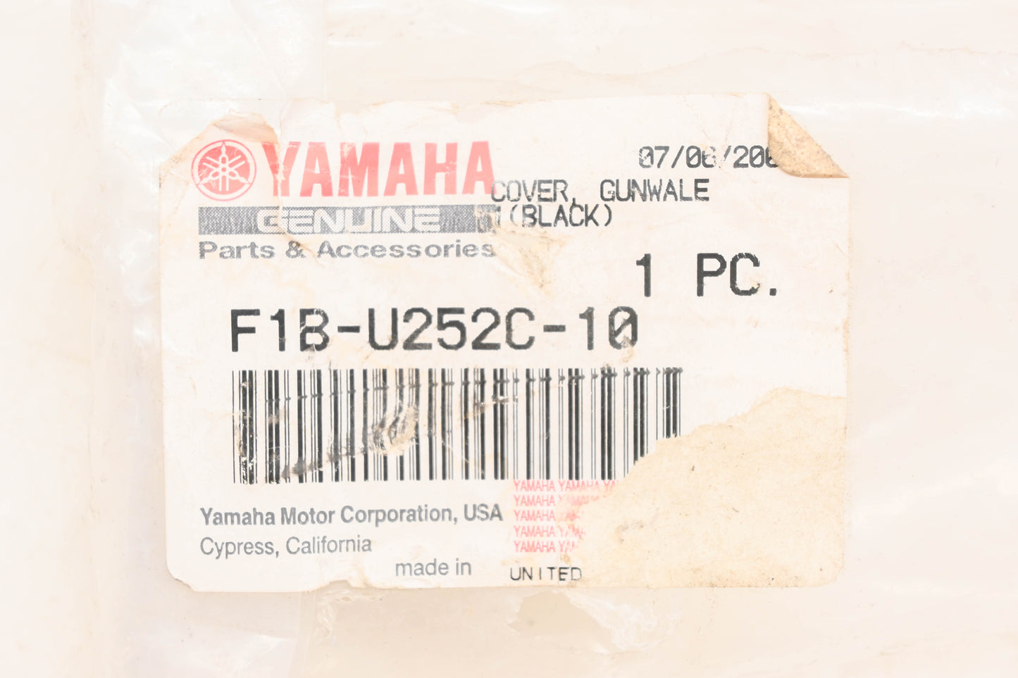 New OEM Yamaha F1B-U252C-10-00 Black Rear Bumper Gunwale Cover NOS