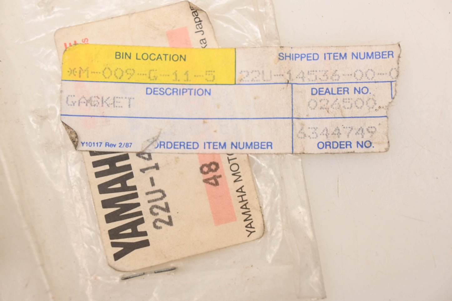 New OEM Yamaha 22U-14536-00-00 Carburetor Gasket NOS