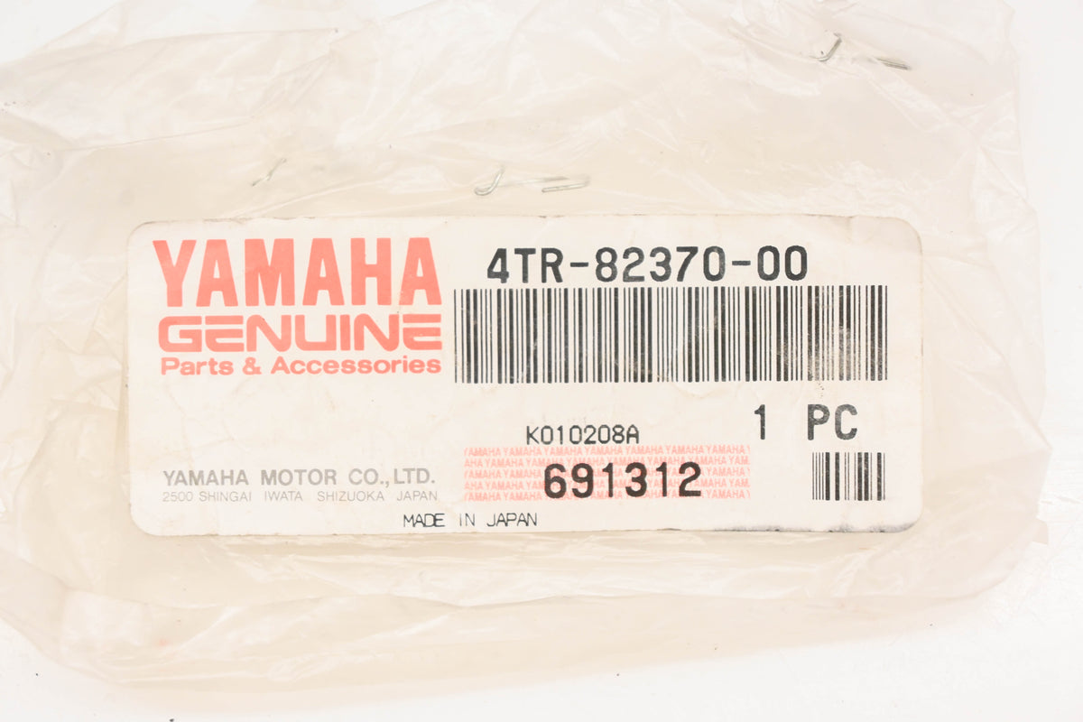 New OEM Yamaha 4TR-82370-00-00 Spark Plug Cap Kit NOS