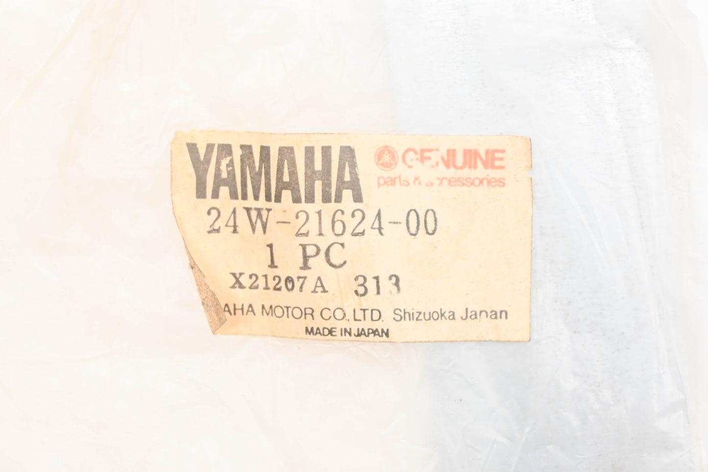 New OEM Yamaha 24W-21624-00-00 Mud Flap Plate NOS