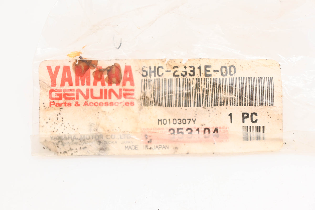 New OEM Yamaha 5HC-2331E-00-00 Brake Hose Holder NOS