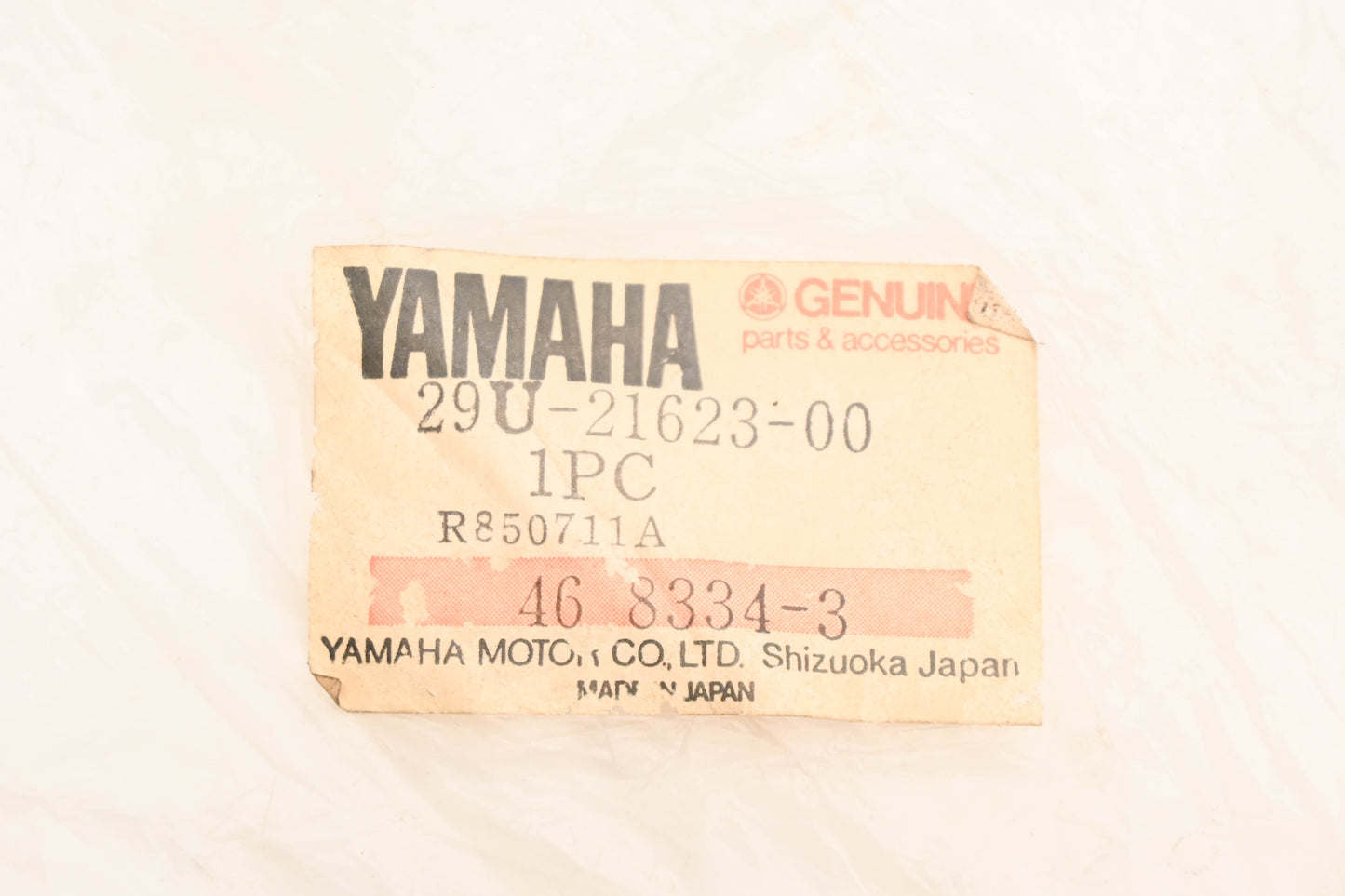 New OEM Yamaha 29U-21623-00-00 Mudflap Fitting Plate NOS