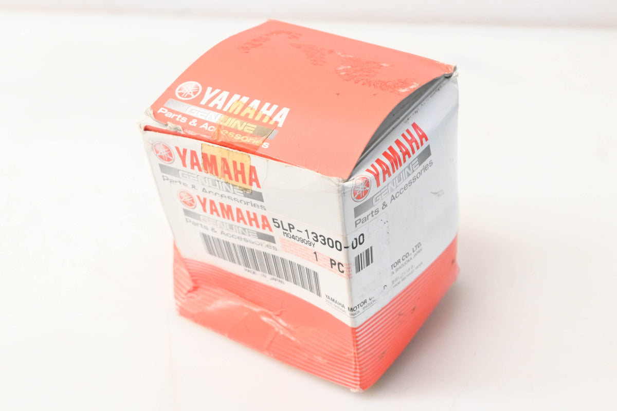 New OEM Yamaha 5LP-13300-00-00 Oil Pump Assembly NOS
