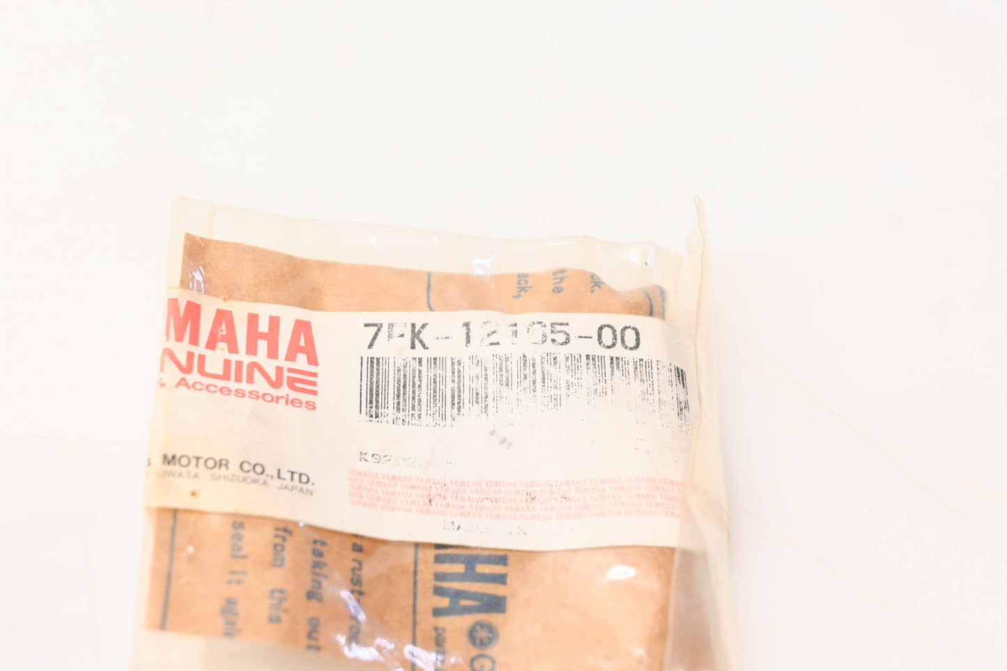 New OEM Yamaha 7FK-12165-00-00 Pivot Rocker Arm NOS