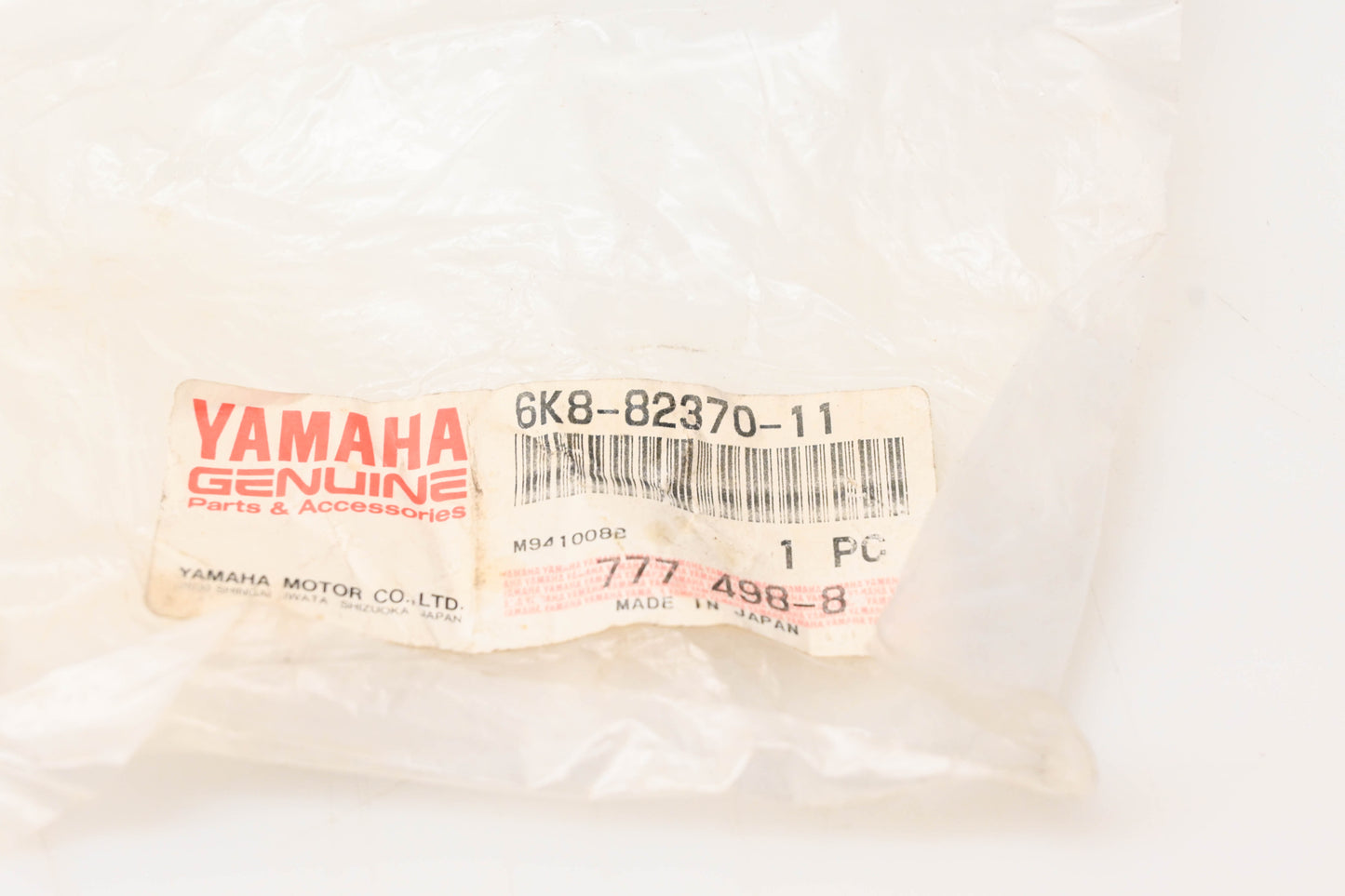 New OEM Yamaha 6K8-82370-11-00 Plug Cap assembly NOS