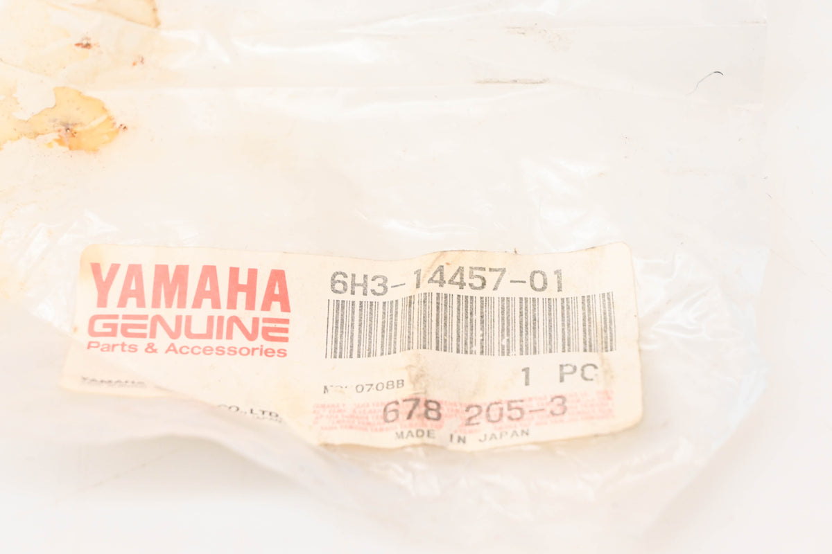 New OEM Yamaha 6H3-14457-01-00 Seal NOS