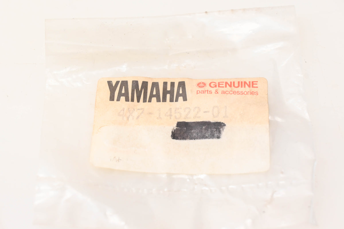 New OEM Yamaha 4X7-14522-01-00 Carburetor Adjustment Screw Assembly NOS